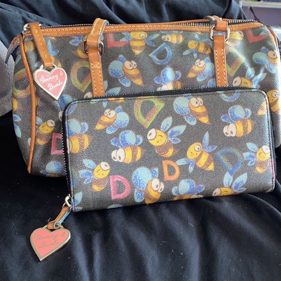 Vintage Dooney and Bourke Bee Purse - Picture 4 of 4